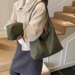 复古大容量通勤腋下包女2026新款 百搭单肩包高级感小众托特包 时尚