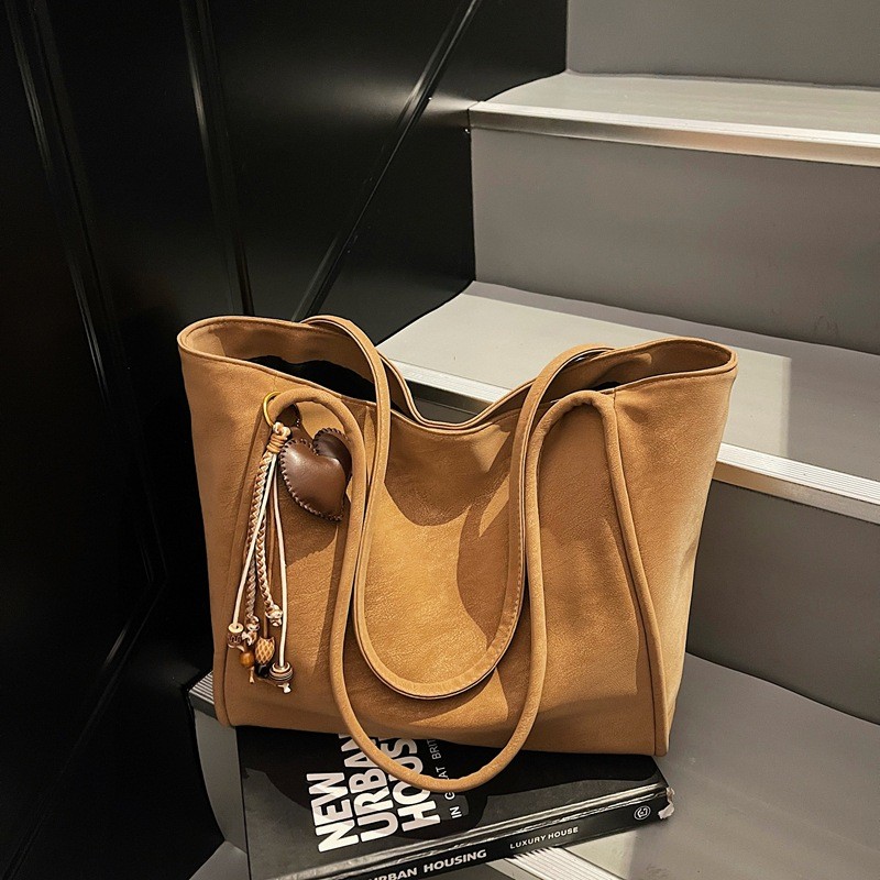 大容量休闲简约通勤气质时