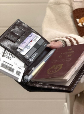 护照夹防盗刷保护套 出国旅行登机证件收纳包护照包钱包卡包一体