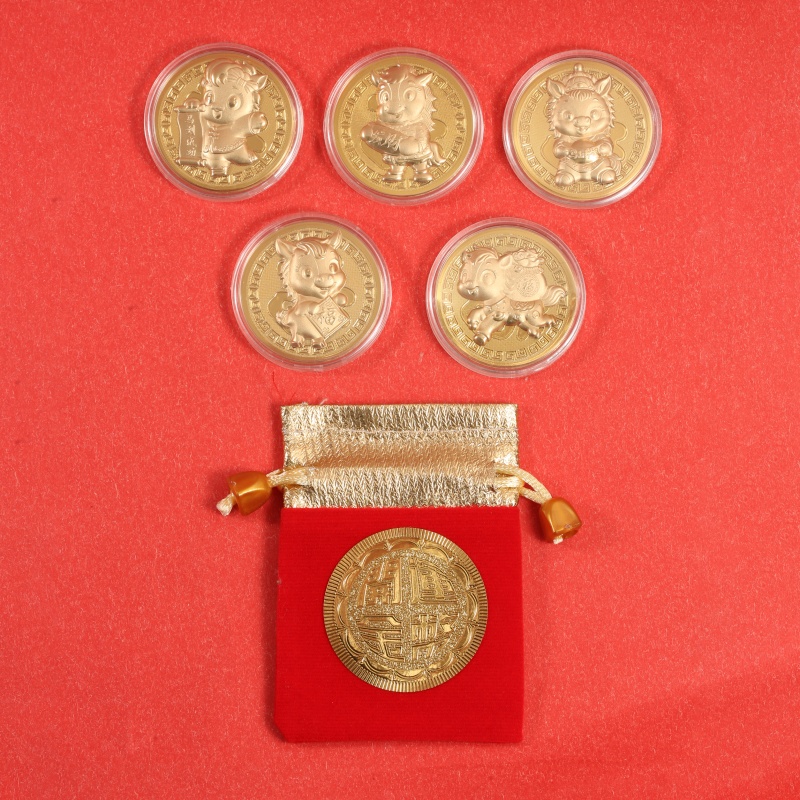 2026年马年布袋开运金币生肖卡通新年贺岁活动金箔礼品