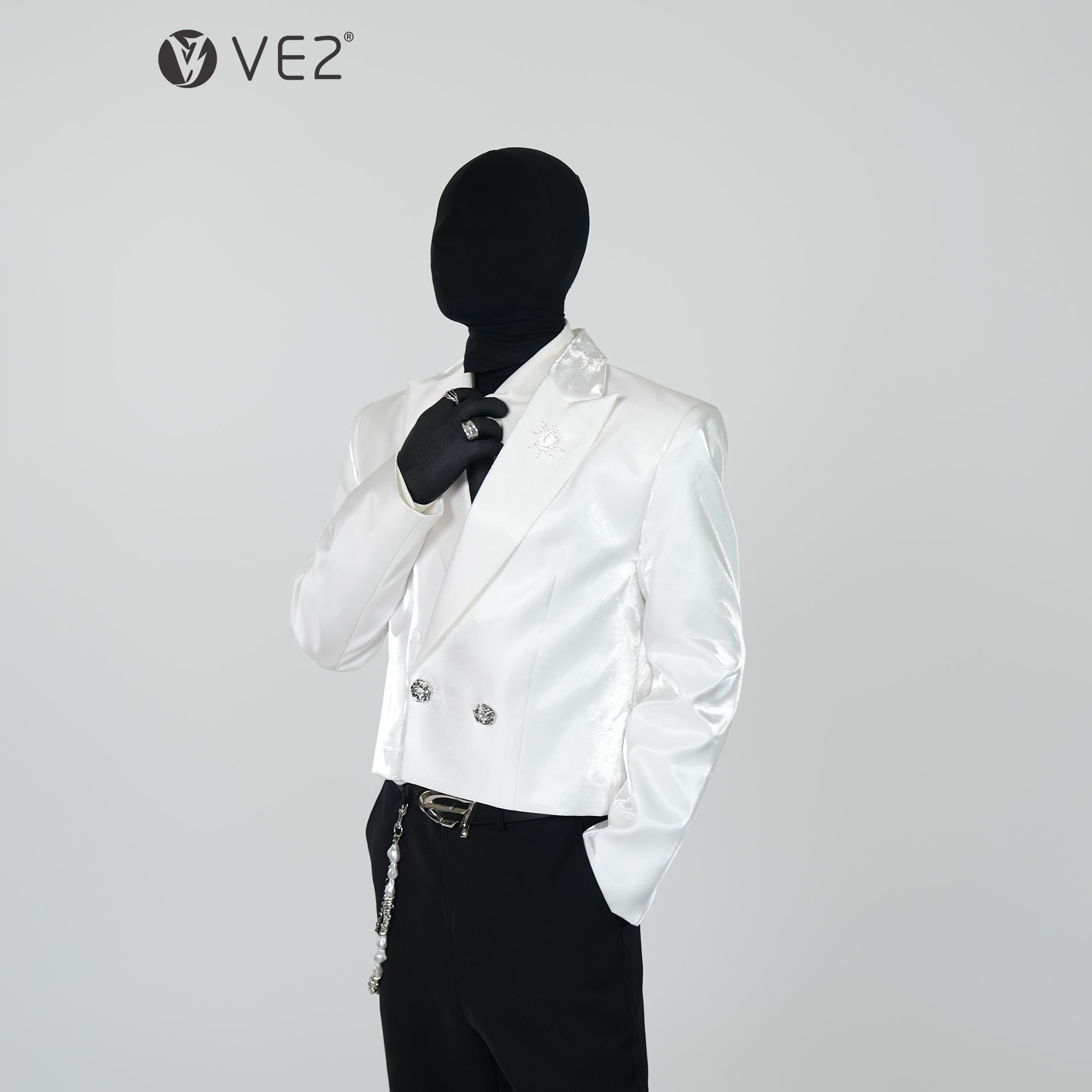 VE2先锋秀场液态渐变短款西服