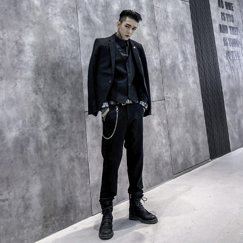 禁欲系黑西装三件套韩版ins休闲西服呢子面料四季正装伴郎礼服男