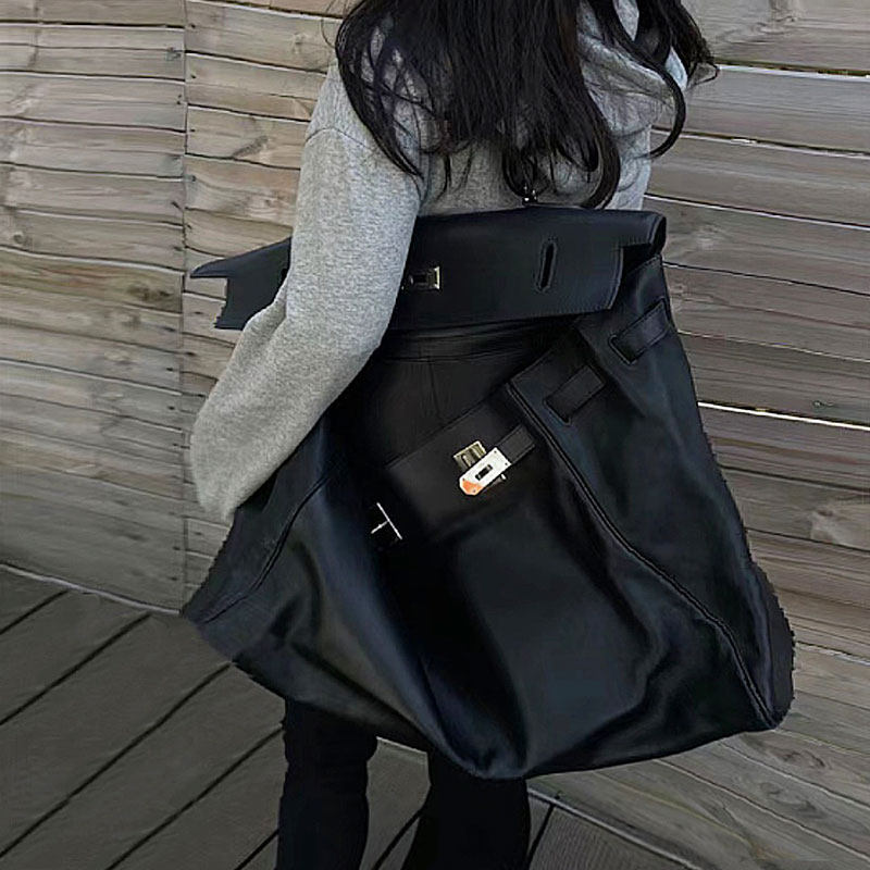 腋下通勤凯莉包2025新款行李健身旅行中性大包单肩斜跨软皮托特包