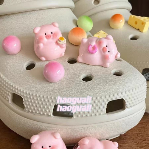 可爱卡通小猪奶酪diy洞洞鞋鞋扣女儿童crocs鞋花配饰配件装饰立体