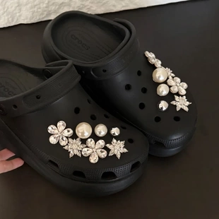 白月光洞洞鞋花水钻花朵珍珠优雅鞋扣装饰高级感diy可拆卸鞋配饰