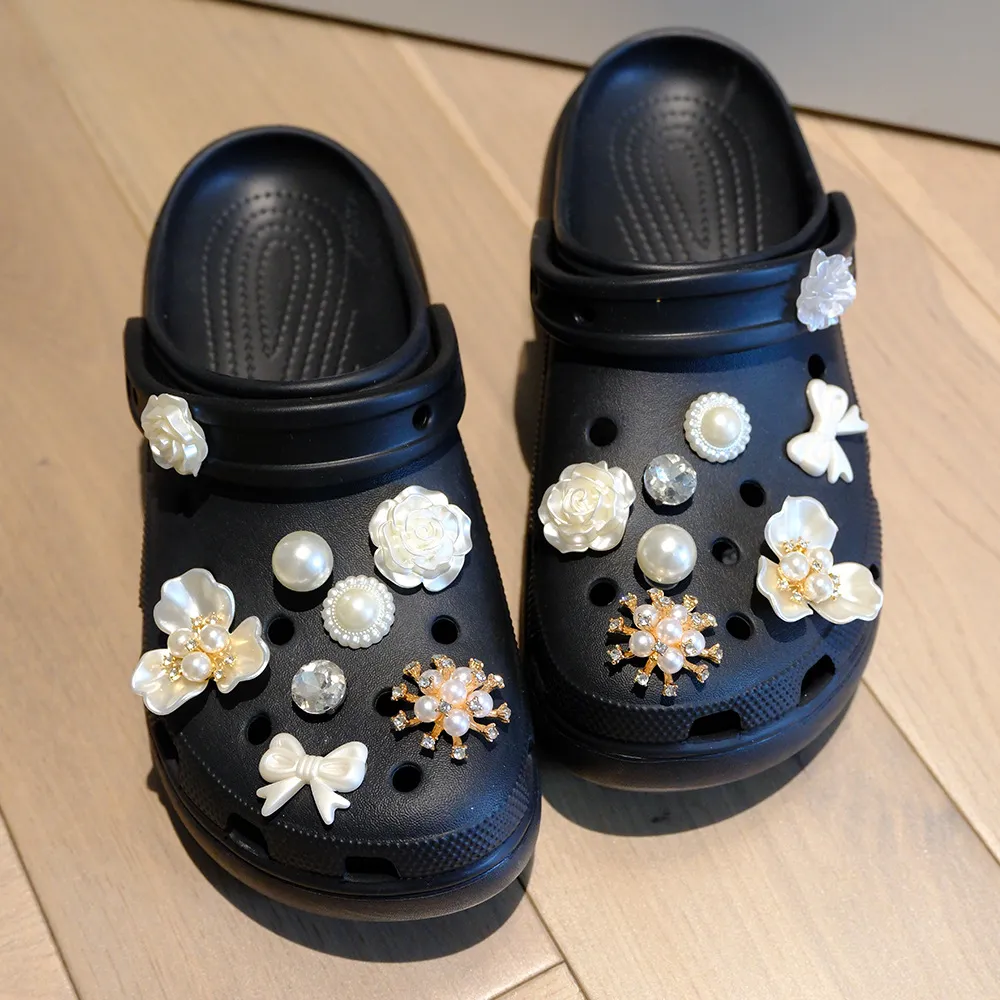 洞洞鞋配饰crocc鞋花合金珍珠花高级感鞋扣洞洞鞋装饰卡扣diy配件