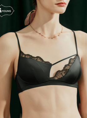宝诗嫣外穿性感法式蕾丝小胸内衣女2025新款爆款大显小文胸罩套装