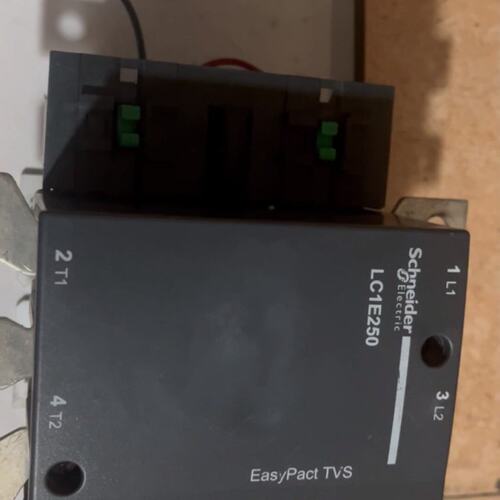 议价交流接触器LC1E250LC1E185LC1E225