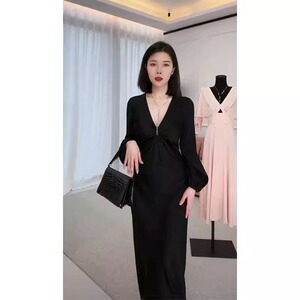 【送运费险】秋季新款穿搭赫本风气场强大女装高级感连衣裙