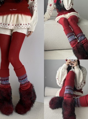 圣诞派对C位穿搭指南~红色竖纹连裤袜叠搭费尔岛风同色系针织袜套