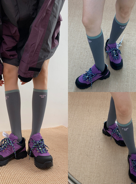 不撞款的时髦 2025冬季极简字母点缀Yiss灰色高级感拼色小腿袜DF