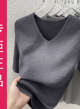 大码女装洋气V领短袖T恤女夏季新款宽松显瘦纯色冰丝针织上衣薄款