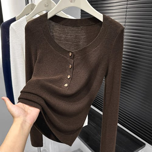 圆领长袖针织上衣女秋冬