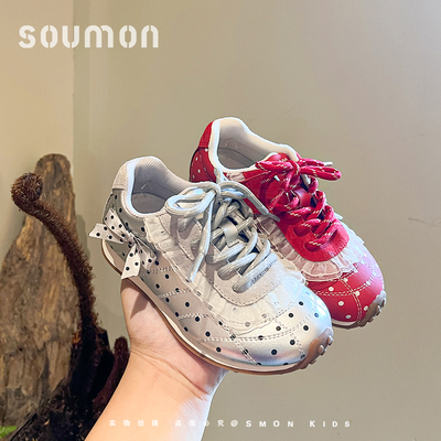 书萌银色阿甘鞋2026春季新款女童魔术贴软底运动鞋波点休闲德训鞋