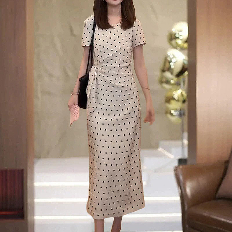 胖妹妹波点法式复古风连衣裙女