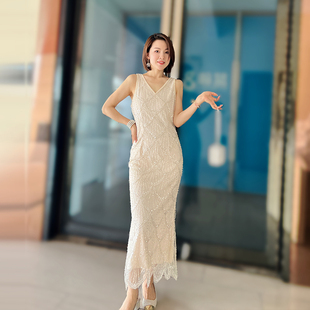 高级长裙贵气重工刺绣显瘦高级钉珠裙 V领收身裙 9092 云梦裳