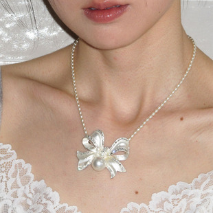 荒原原创中古做旧银色芭蕾蝴蝶结小众气质百搭项链甜美温柔锁骨链