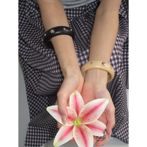 ins风木制铆钉宽手镯辣妹百搭复古时尚个性纯色手链手镯简约风