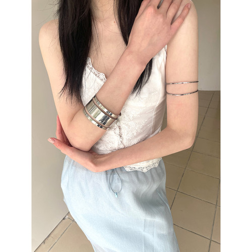 手臂装饰手镯朋克臂环女生