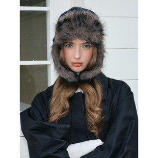 川西东北旅游出片保暖秋冬雷锋帽加厚防寒潮流滑雪复古护耳毛线帽