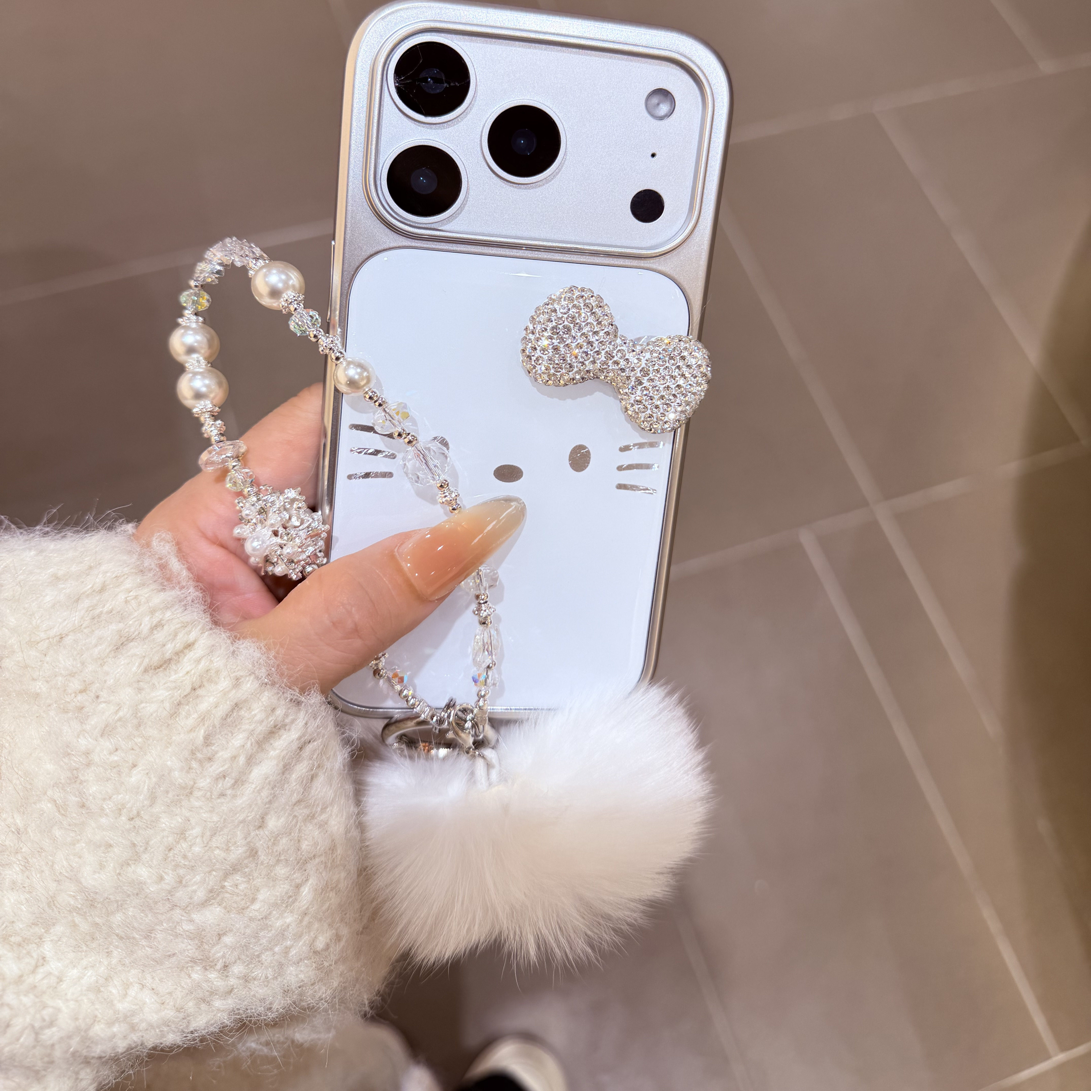 轻奢高级感简约白色kitty手机壳适用iphone17/16promax手机保护套苹果15/14毛球手机链13韩系女生,3C数码配件,手机保护套/壳,淘宝优惠券,粉丝福利购,淘宝优惠卷