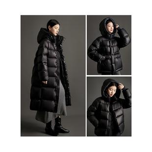 の高端轻奢火山岩90白鹅绒超高充绒羽绒服2025新款中长款鹅绒服女