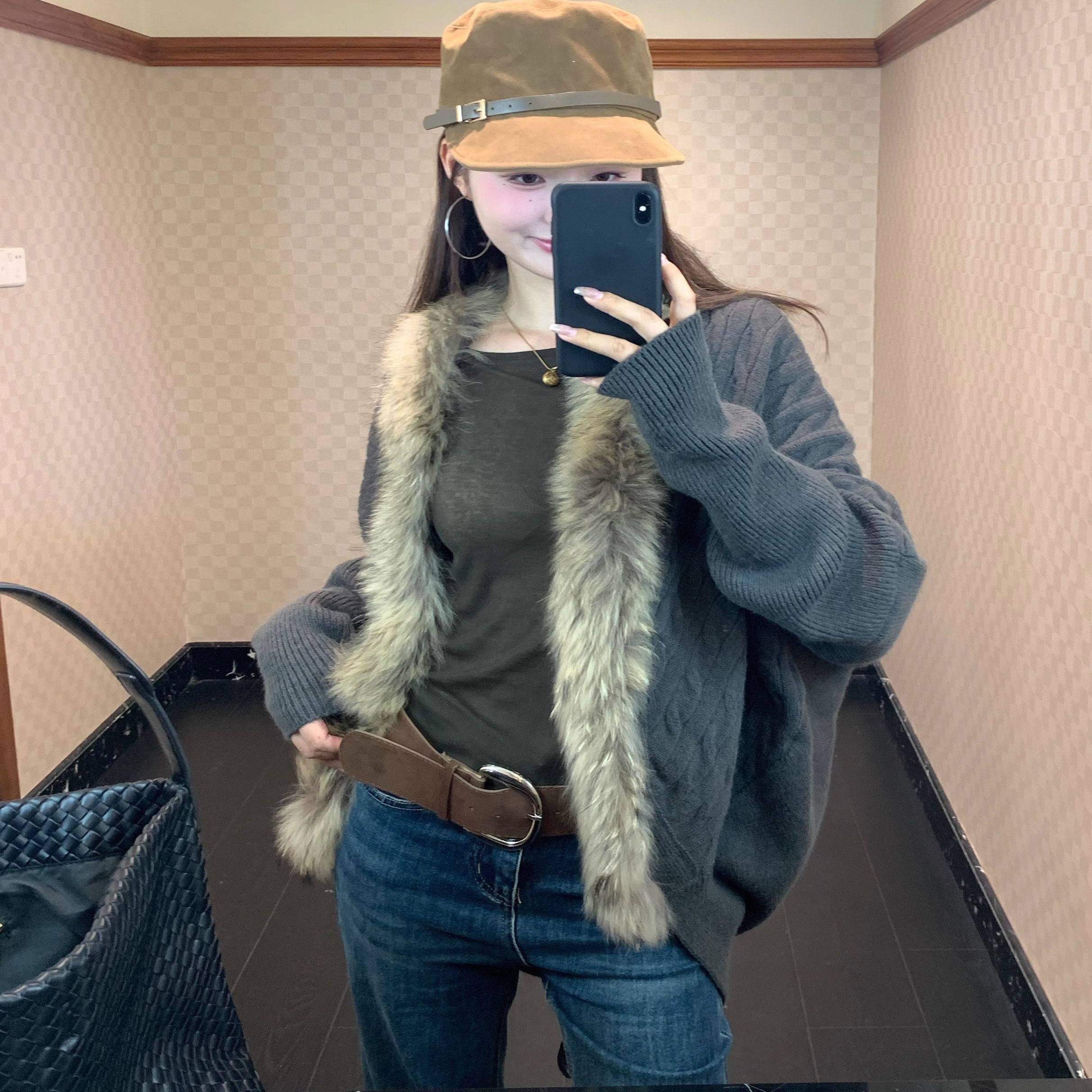日本OFFCAT设计感毛衣毛领外套女秋季软糯休闲宽松蝙蝠袖针织开衫