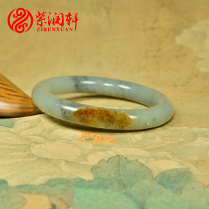 和田玉聚虎皮圆条籽料手镯青花