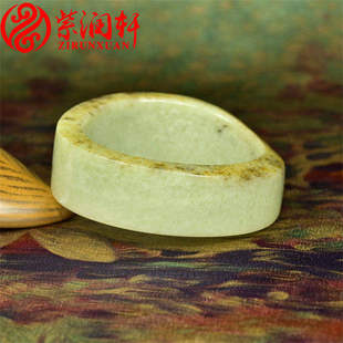 紫润轩新疆和田玉黄玉籽料手镯55MM随形满皮秋梨皮水草籽镯珍品
