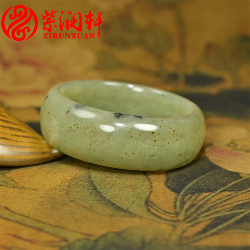 和田玉手镯且末料暖青白飘糖沁