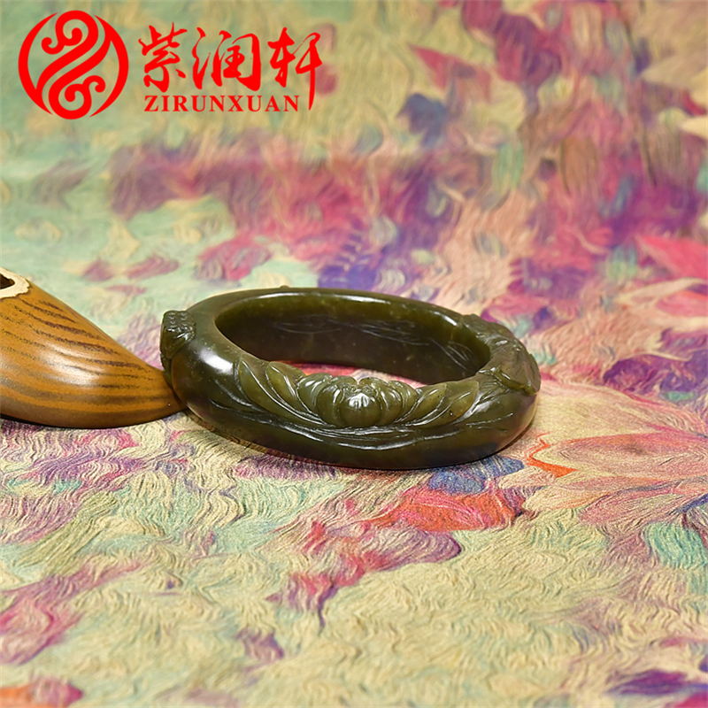 和田玉籽料手镯糖沁青玉随形莲花