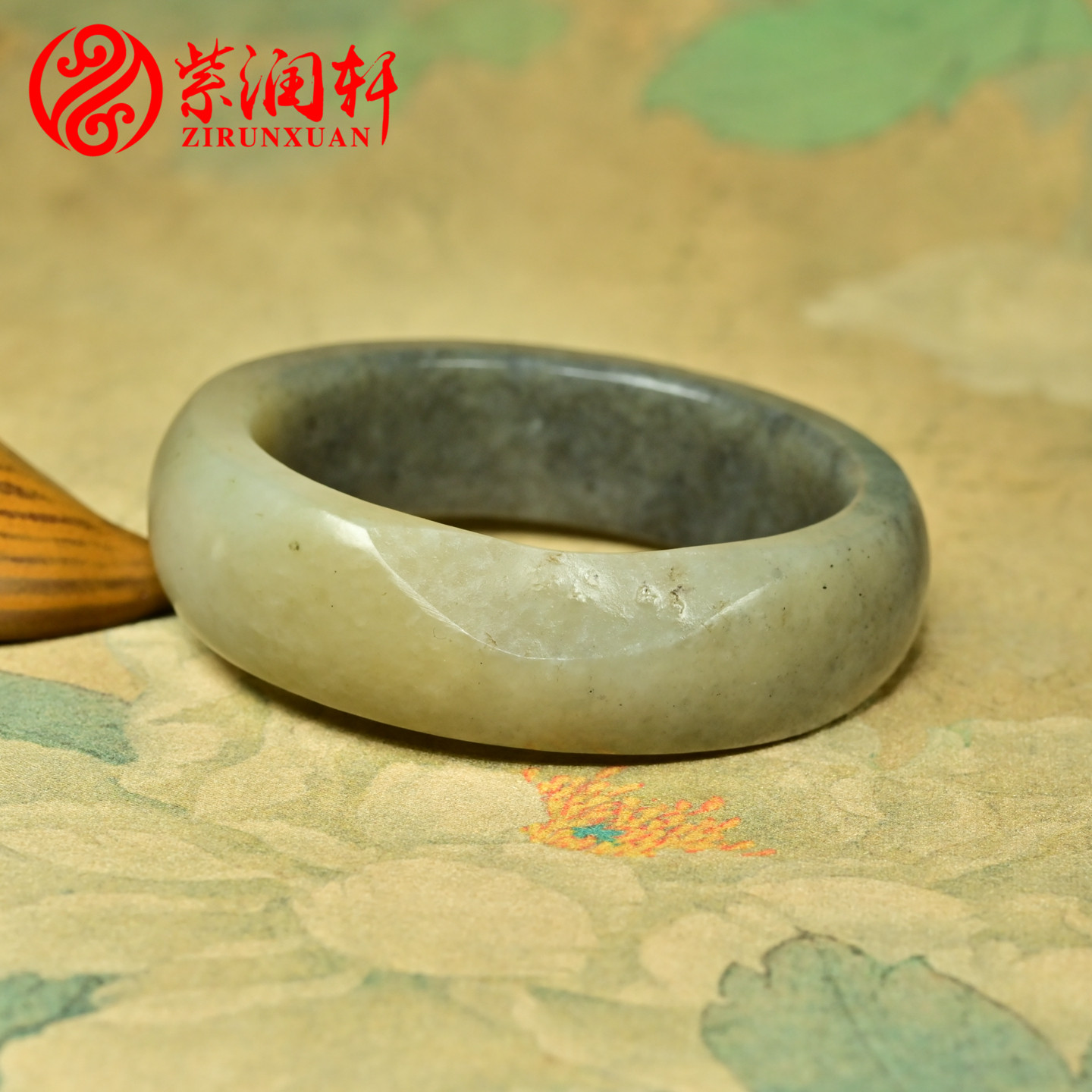 和田玉籽料手镯青白青花真皮玉镯