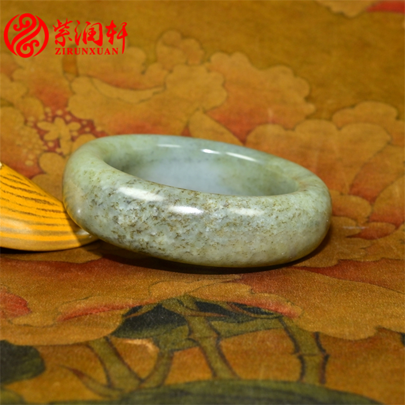 和田玉籽料手镯糖青白玉飘水草花