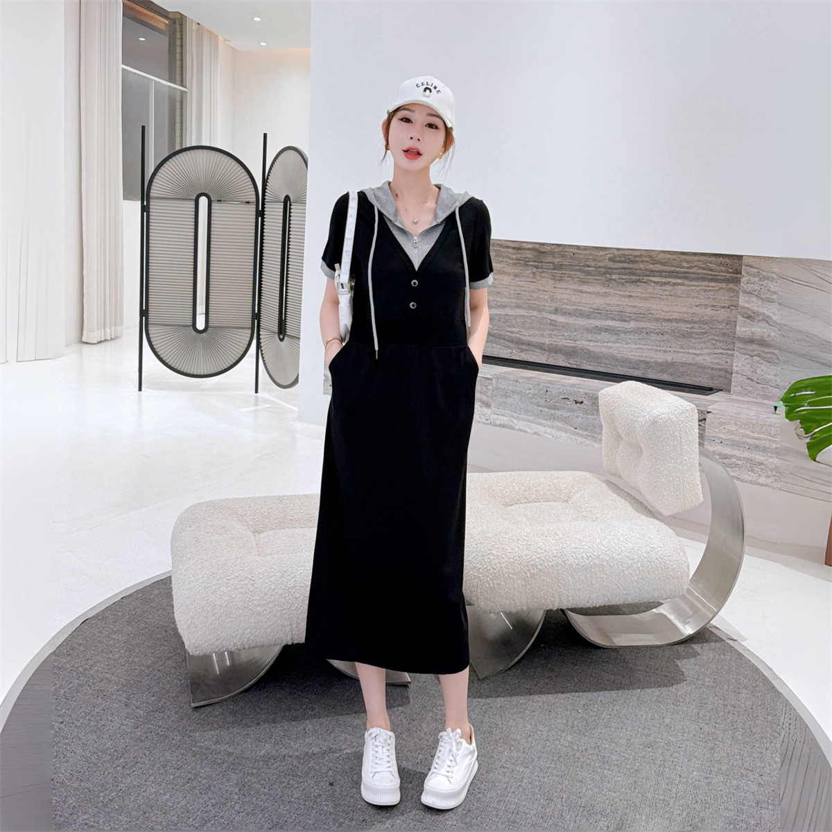 夏季连衣裙2025女新款短袖套头连帽拼色设计休闲收腰显瘦减龄长裙