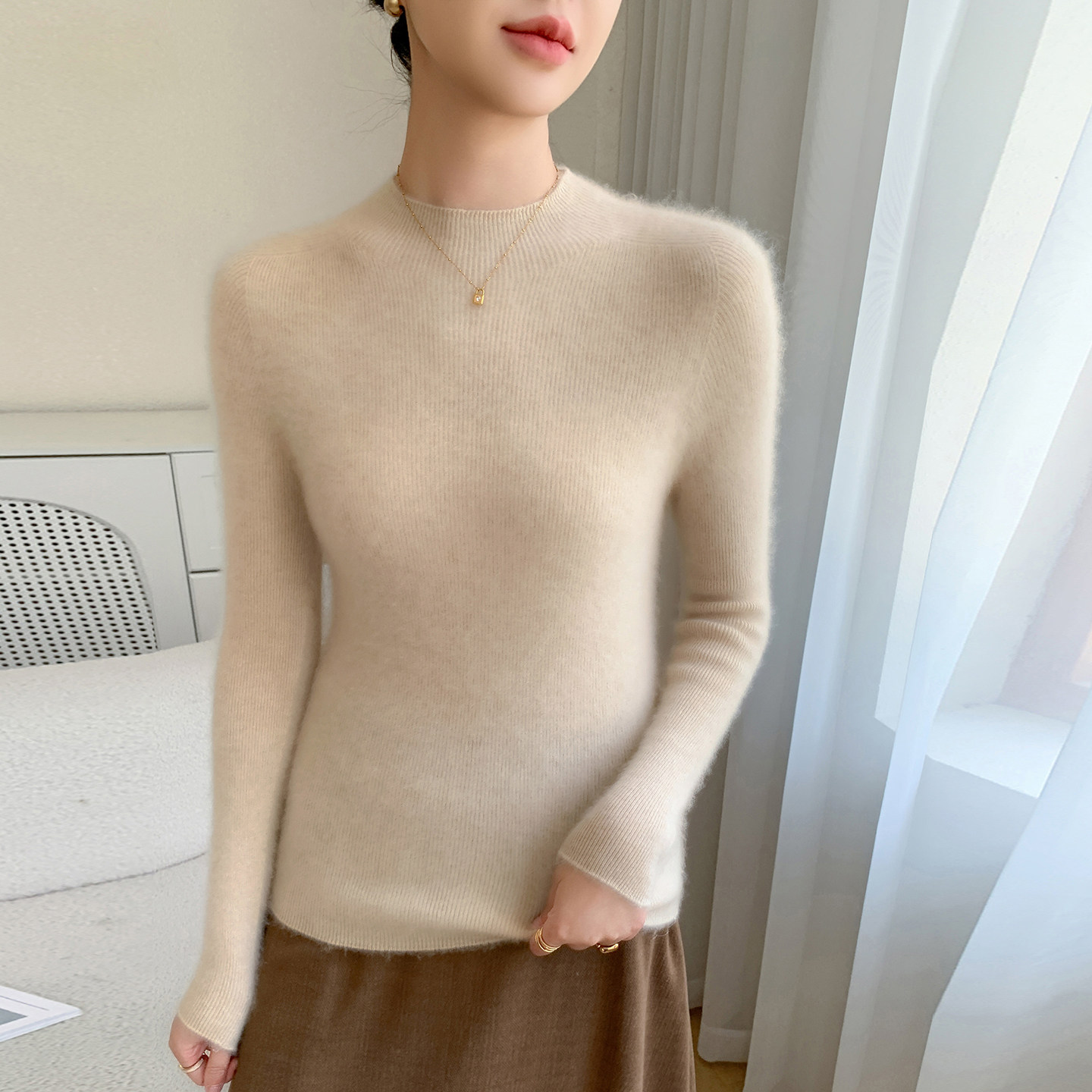 一线成型风半高领纯山羊绒衫女