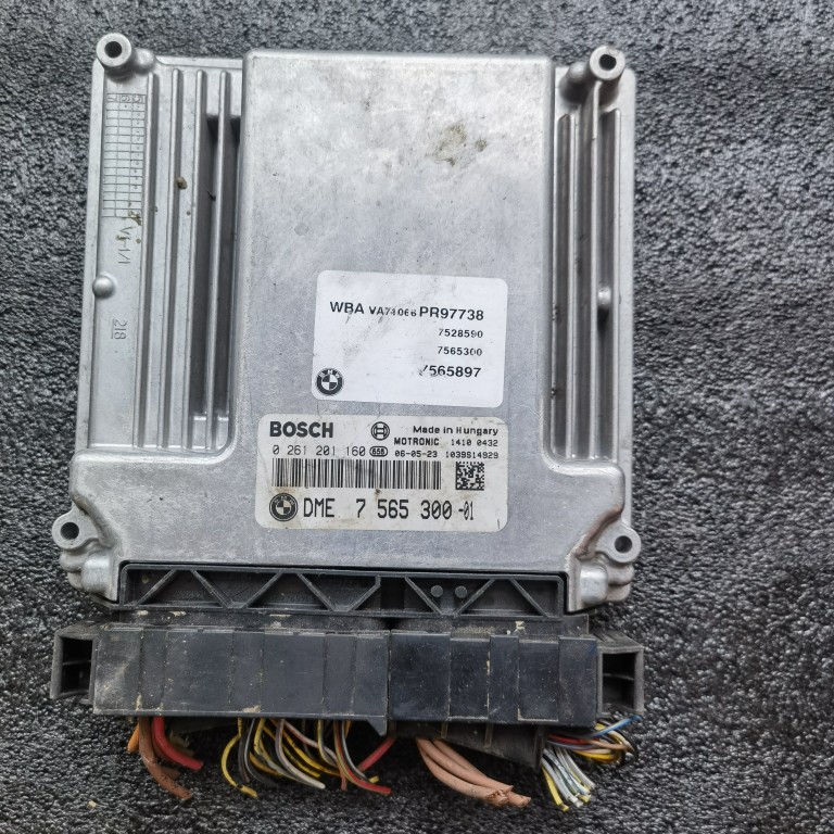 适用宝马N46发动机电脑板X1X3E90E60行车电脑板ECU0261201160原装