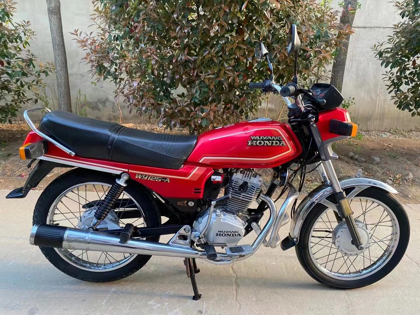 二手摩托车五羊本田老a-c-f125黑条圈山地经典男跨骑老款街车整车