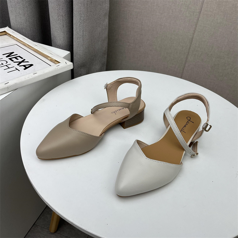 断码处理2023春季新款真皮女鞋韩版甜美尖头中跟一字扣带百搭凉鞋