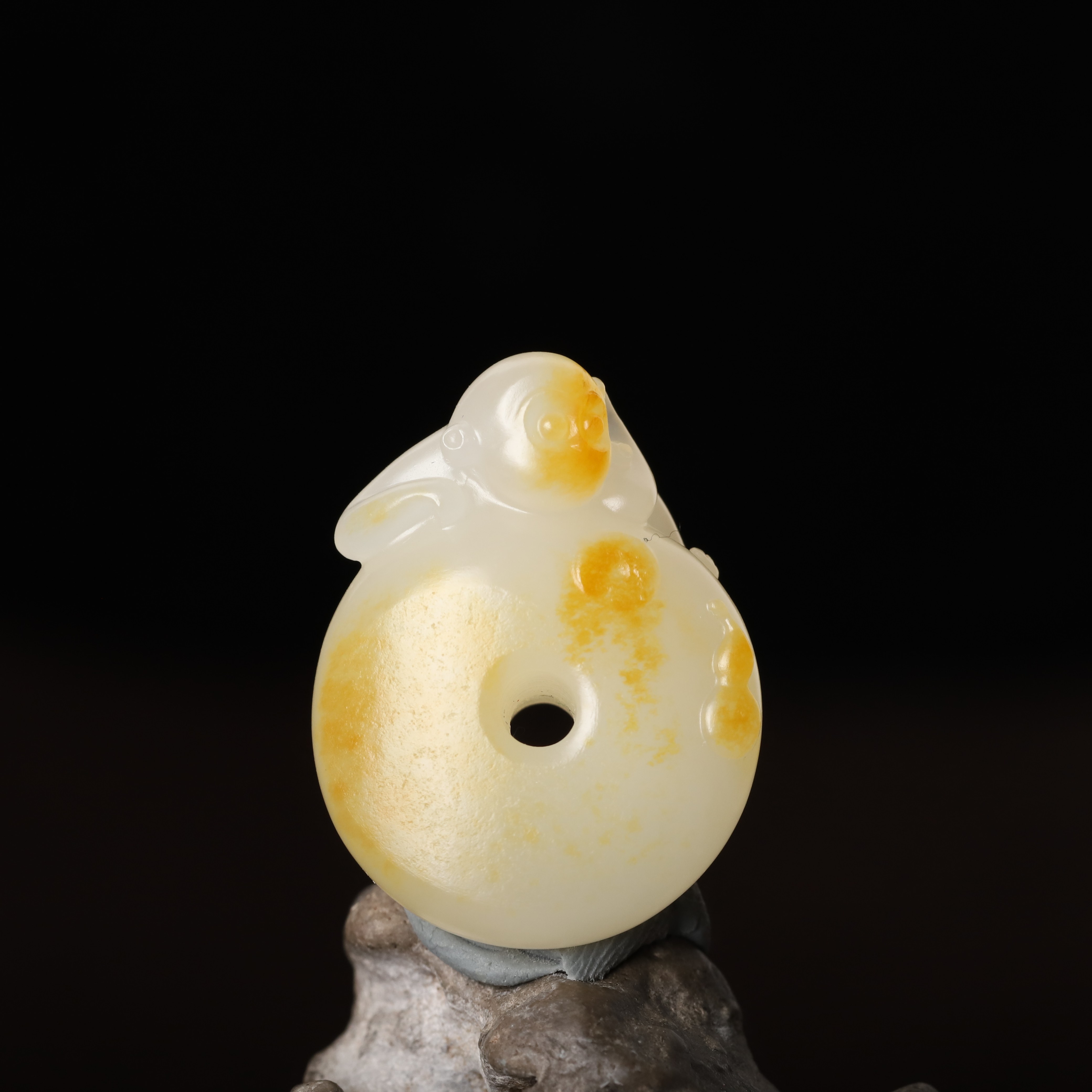在售 6.6克新疆和田玉籽料洒金皮玉坠挂件苏工灵猴献宝葫芦平安扣