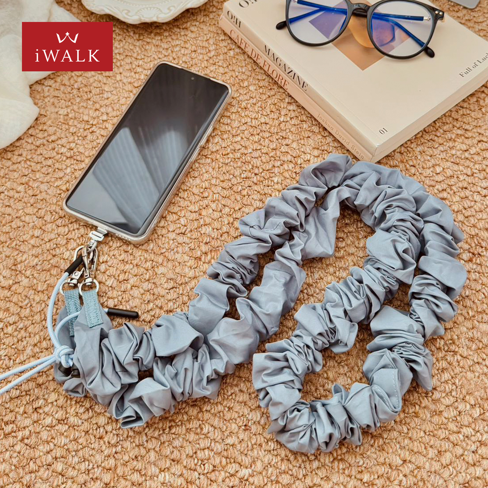iWALK深邃煦雾蓝褶皱丝巾弹力手机背带气质纯色双扣斜挎防丢挂绳垫片款时尚包包替换带子小众高级感吊绳防摔