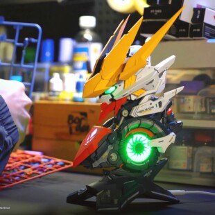 现货 阿赖耶识 巴巴托斯帝王型幻彩交互胸像高达手办国产拼装模型