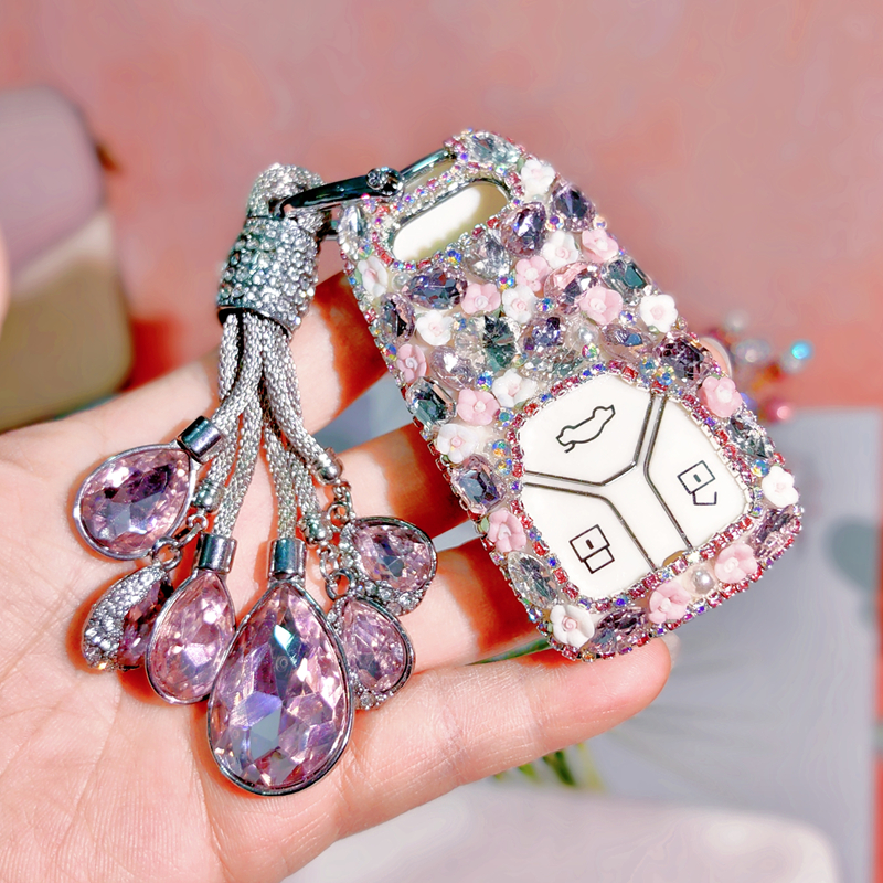 漂亮的纯手工制作水钻汽车钥匙套