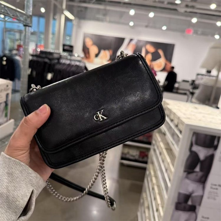 YANYAN美国代购Calvin Klein/CK 女士链条挎包 时尚翻盖小方包,箱包皮具/热销女包/男包,小方包,淘宝优惠券,粉丝福利购,淘宝优惠卷