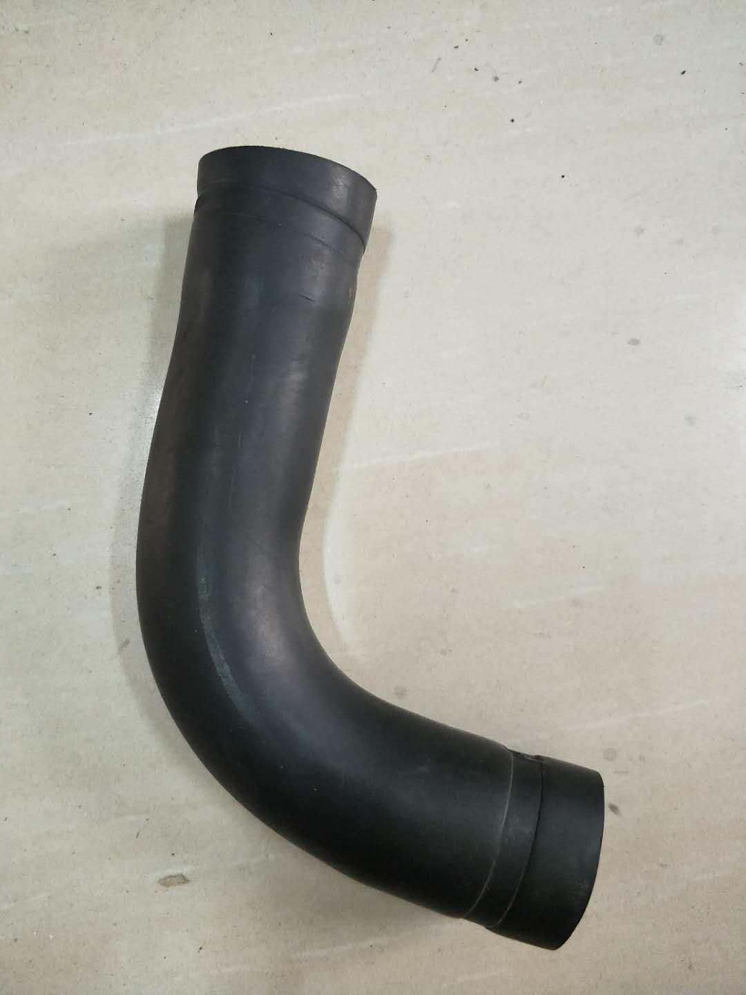 陆风x5汽车配件 加油软管 加油管 油箱加油管 接油箱处胶管进油管