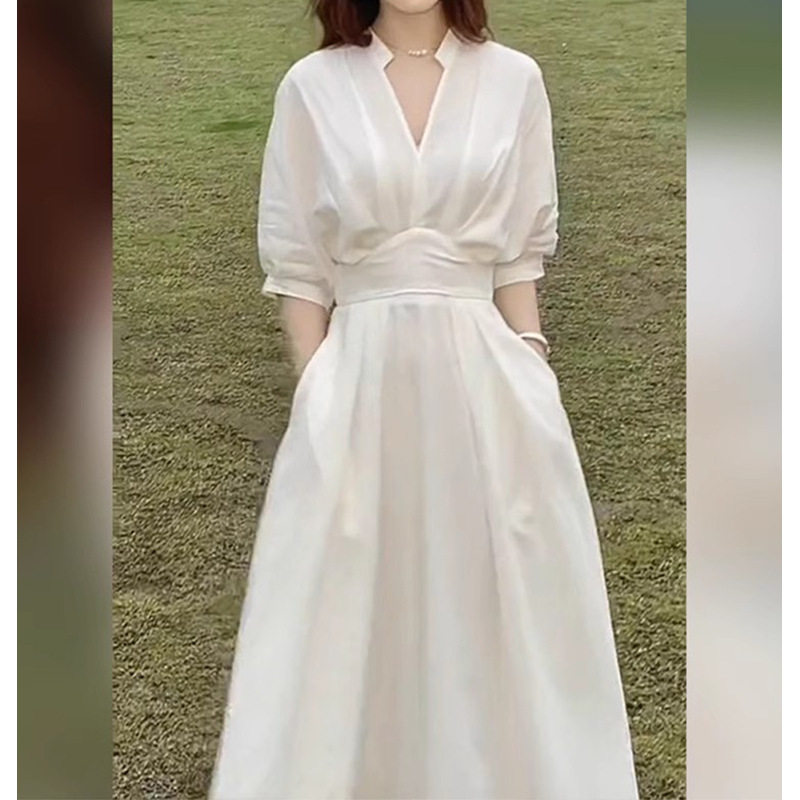 妖猪 t显瘦了上身就能感受到的魔力衬衫白色中长款连衣裙