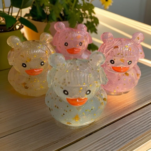 哪吒鸭子邻里同款可印logo小黄鸭手打柠檬茶小鸭子奶茶店玩具批发