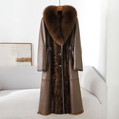 憨厚皇后2025冬款狐狸毛领皮草外套水貂毛门襟内里兔皮毛一体大衣