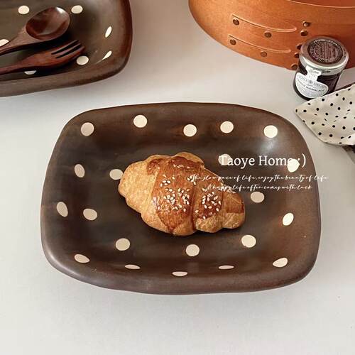 可爱手绘波点餐具高颜值菜盘甜品