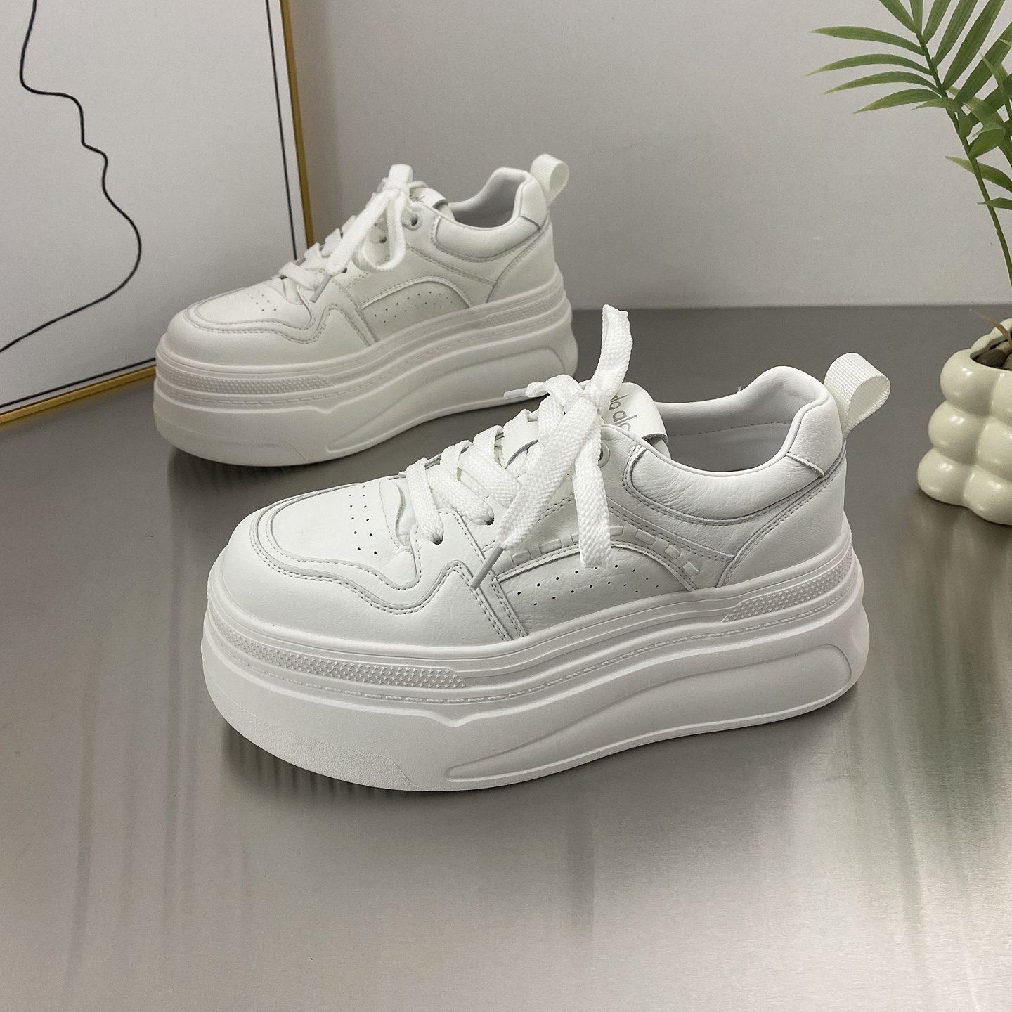 真皮松糕厚底7cm增高小白鞋女休闲板鞋2026春季新款轻便四季单鞋,女鞋,时尚休闲鞋,淘宝优惠券,粉丝福利购,淘宝优惠卷