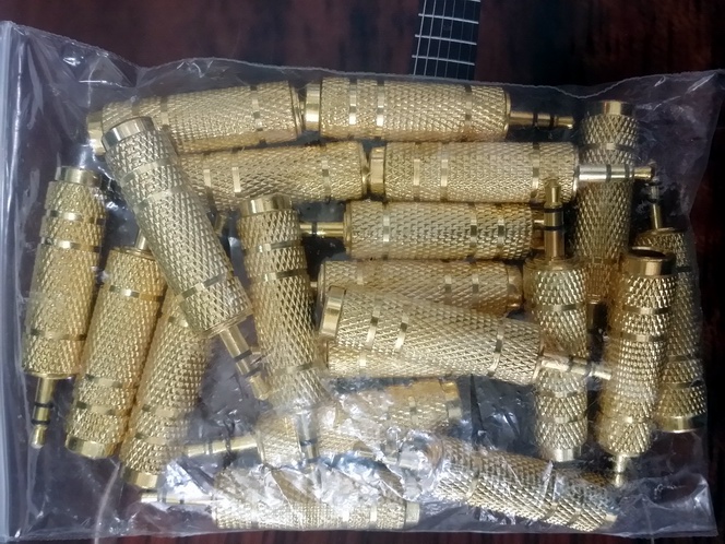 金色乐器电箱琴输出转换大转小插头6转变3电吉他电子琴手机连音箱